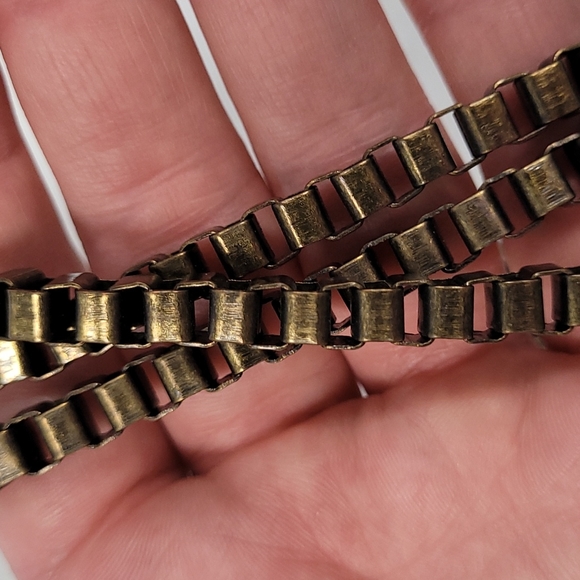 Long Necklace - Picture 4 of 4